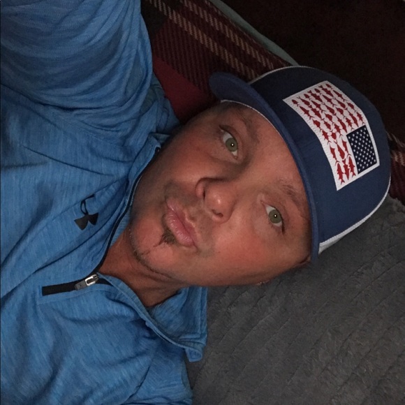 Meet your Posher, Tommy - Picture 2 of 8